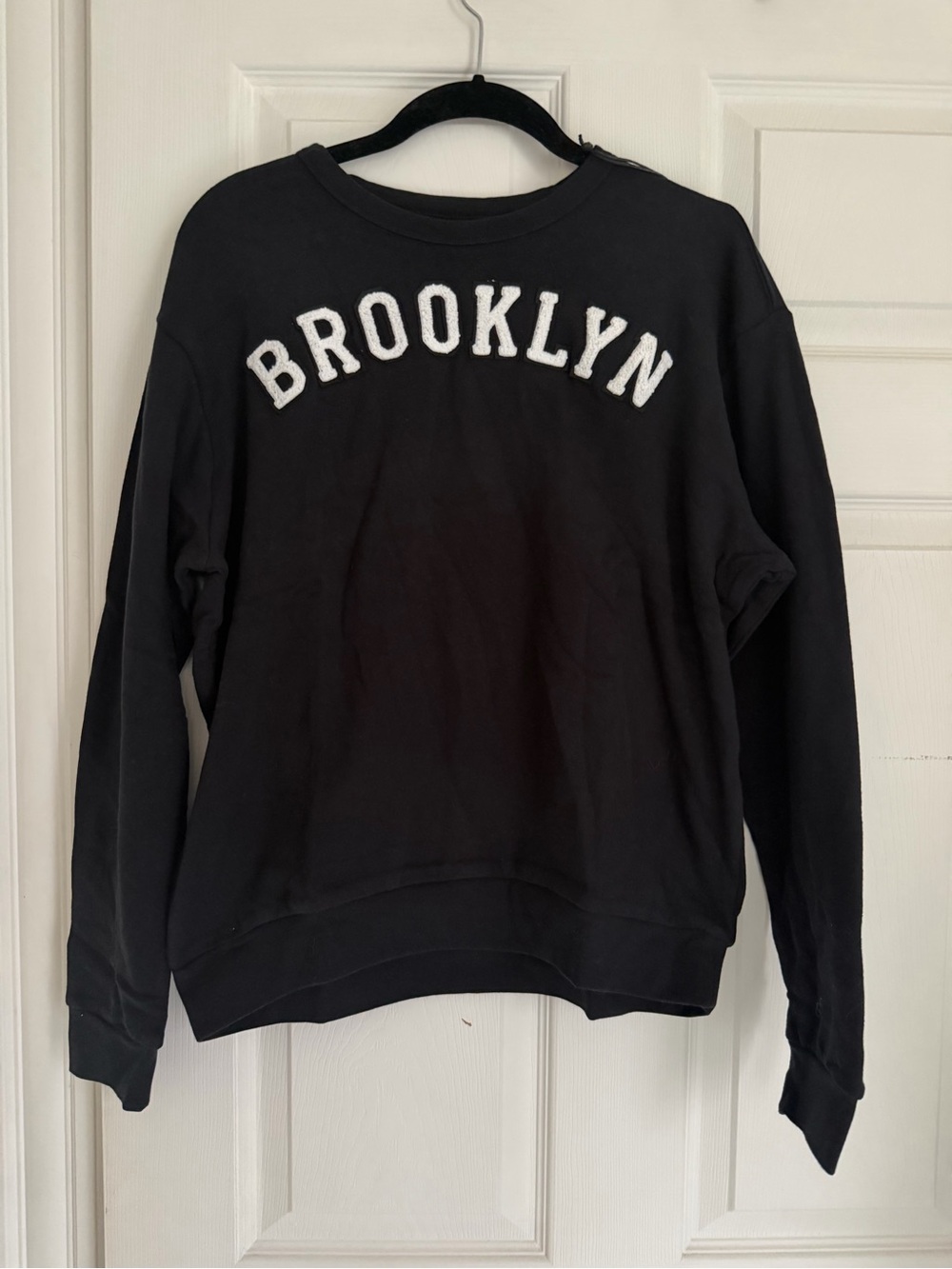 Chaser NWT Brooklyn Black Crewneck Sweatshirt